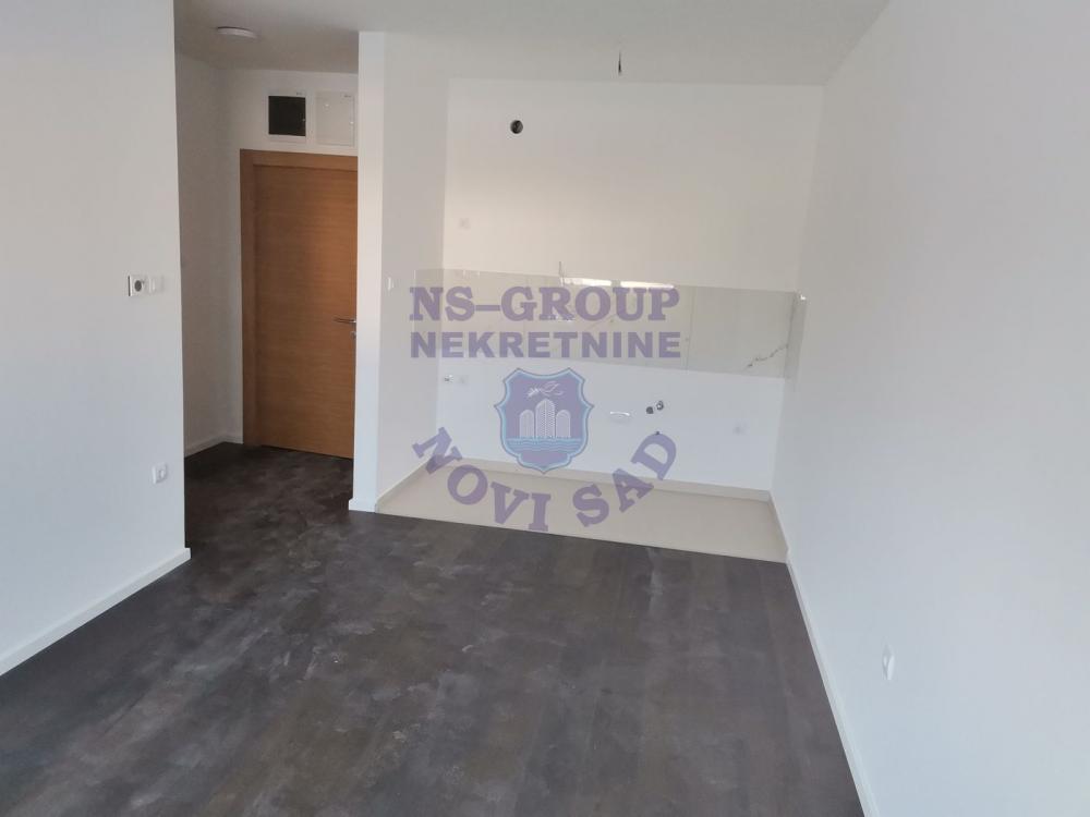 Slika 1 - Dvosoban stan na Somborskoj rampi. Idealan raspored.