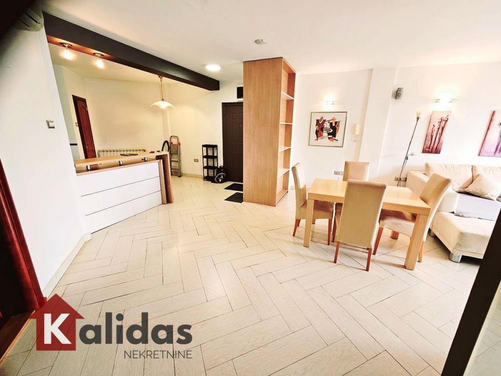 Slika 1 - Stan,NOVI SAD,BULEVAR,kv: 92, € 227400, ID: 1007243