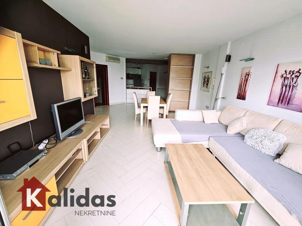 Slika 3 - Stan,NOVI SAD,BULEVAR,kv: 92, € 227400, ID: 1007243