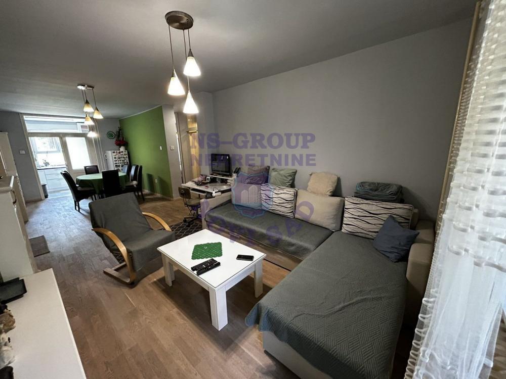 Glavna slika -Predstavljamo Vam komforan trosoban stan -75m2 Šifra: 549355