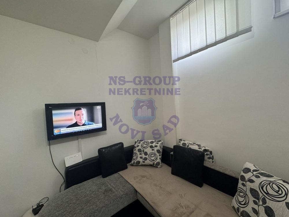 Glavna slika -Funkcionalan i svetao stan na Grbavici -31m2 Šifra: 548285