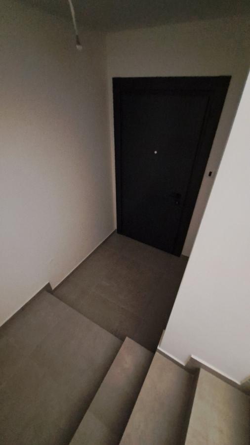 Slika 10 - Nov dvoiposoban stan Petrovaradin