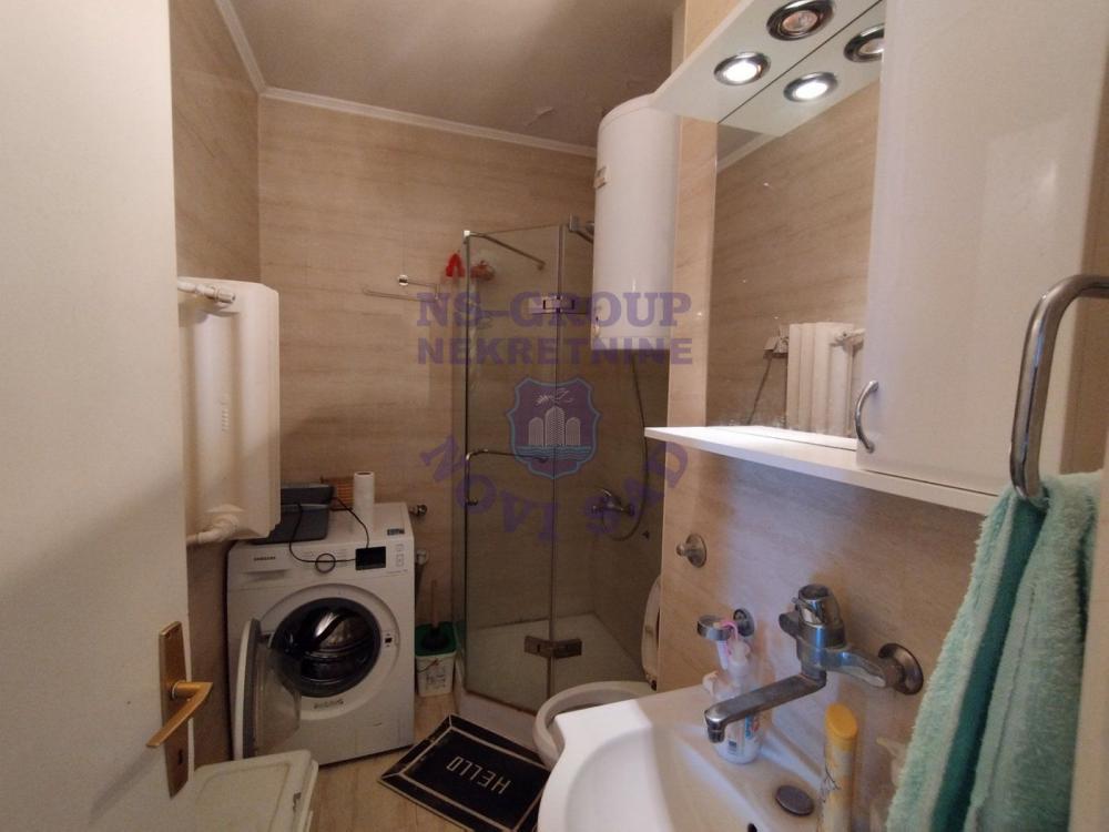 Slika 7 - Dvosoban, 59m2, Banatić Novi Sad, sa terasom, ima lift