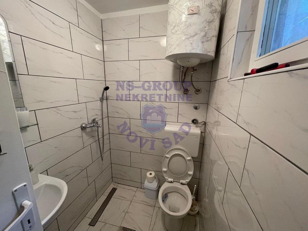 Slika 7 - Prelepa kuća i plac u Ledincima, može stambeni kredit!