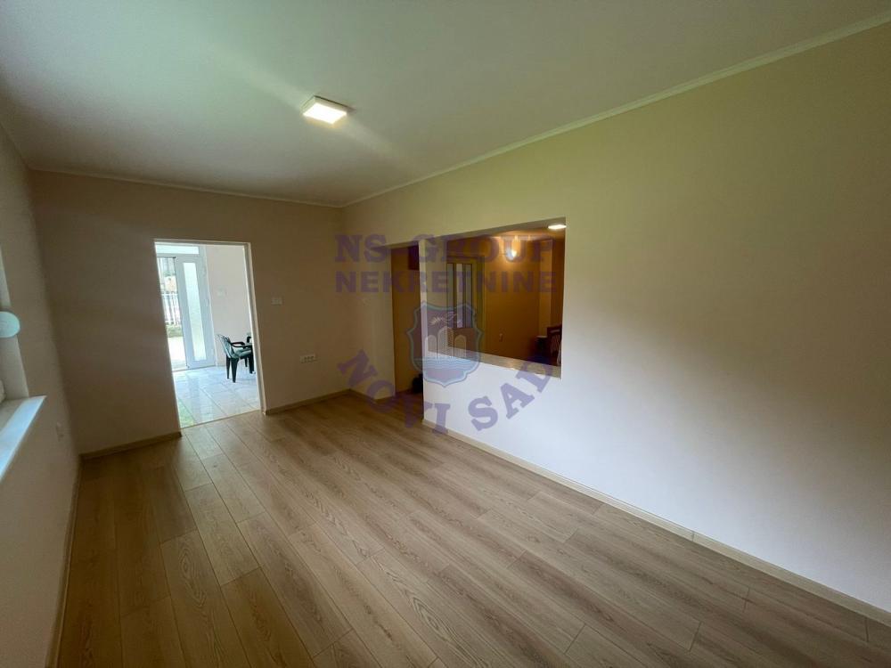 Slika 4 - Prelepa kuća i plac u Ledincima, može stambeni kredit!