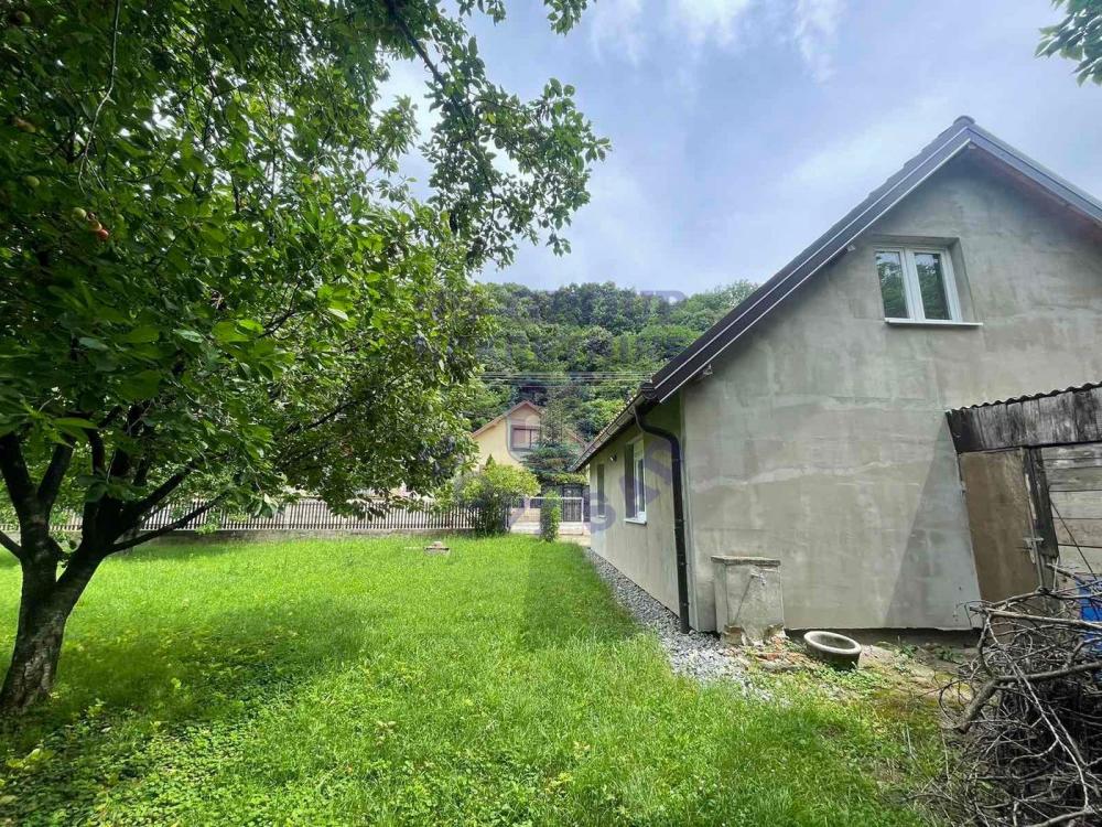 Slika 8 - Prelepa kuća i plac u Ledincima, može stambeni kredit!