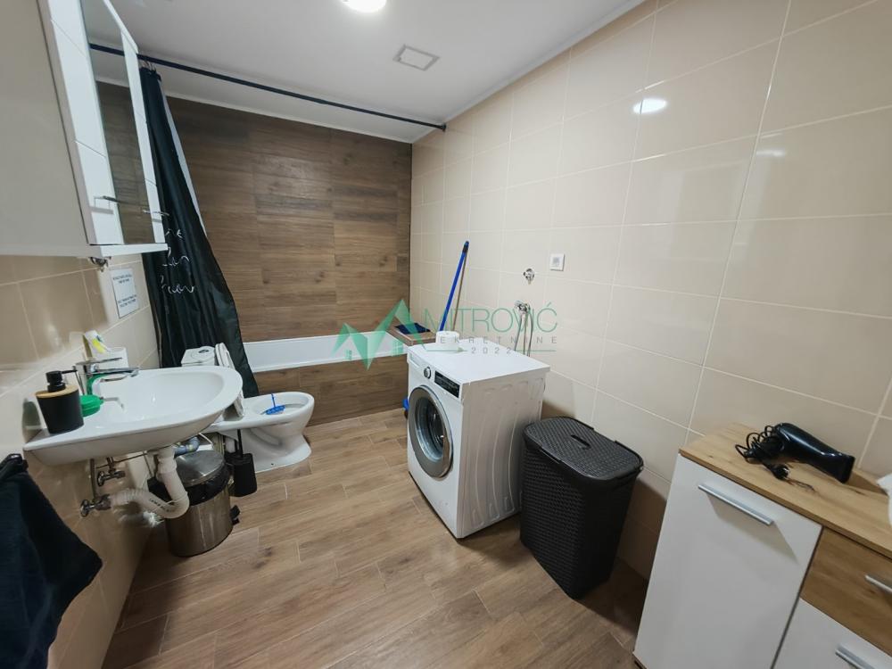 Slika 10 - Bulevar Evrope, 55m2. Dvosoban stan - suteren! 