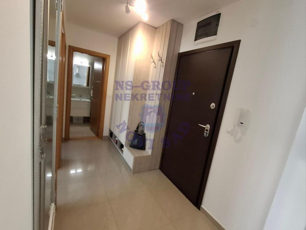 Slika 11 - Perfektan trosoban stan blizu Sajma!