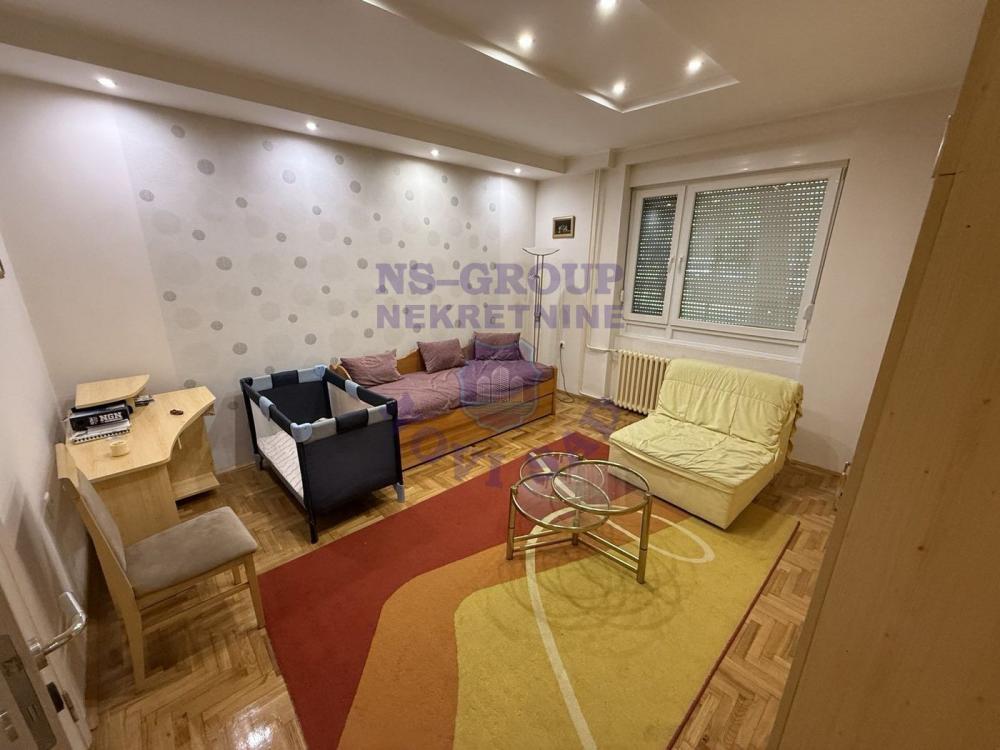 Glavna slika -Retko u ponudi, kompletno renoviran stan na keju