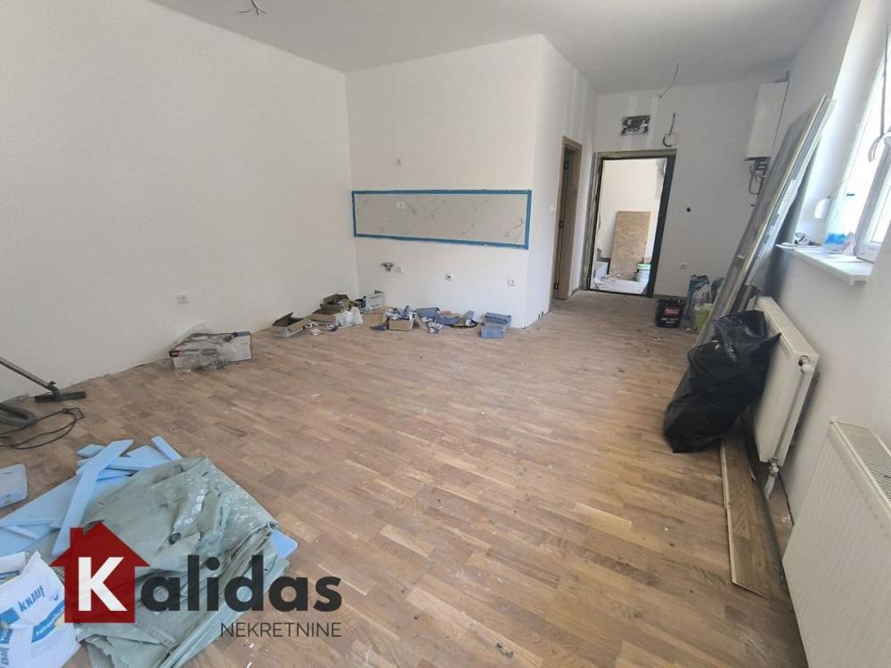 Glavna slika -Stan,NOVI SAD,ADICE,kv: 75, € 105000, ID: 1007843