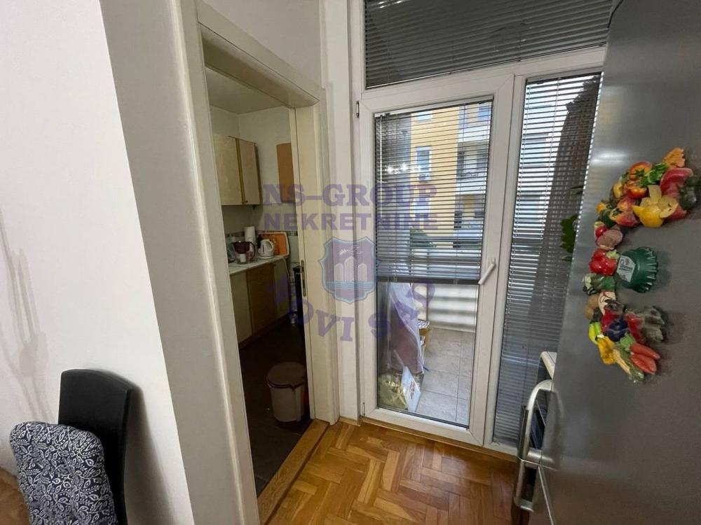 Slika 2 - 60m2 na top lokaciji - Grbavica