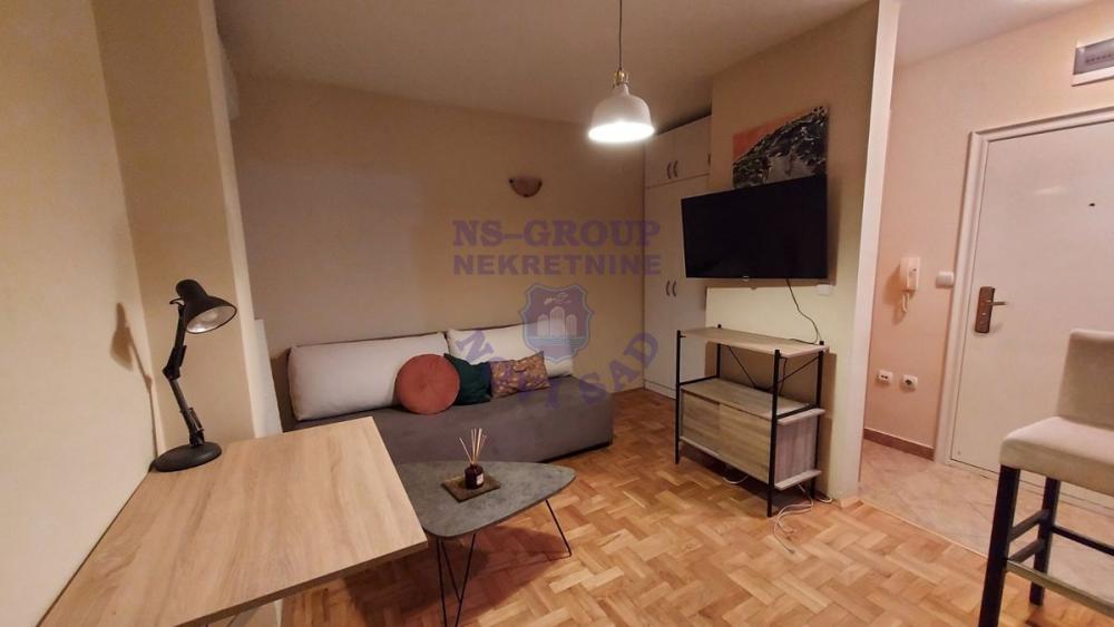 Slika 0 - Fenomenalna garsonjera, prodaje se kompletno nameštena! Bulevar Evrope, 26m2