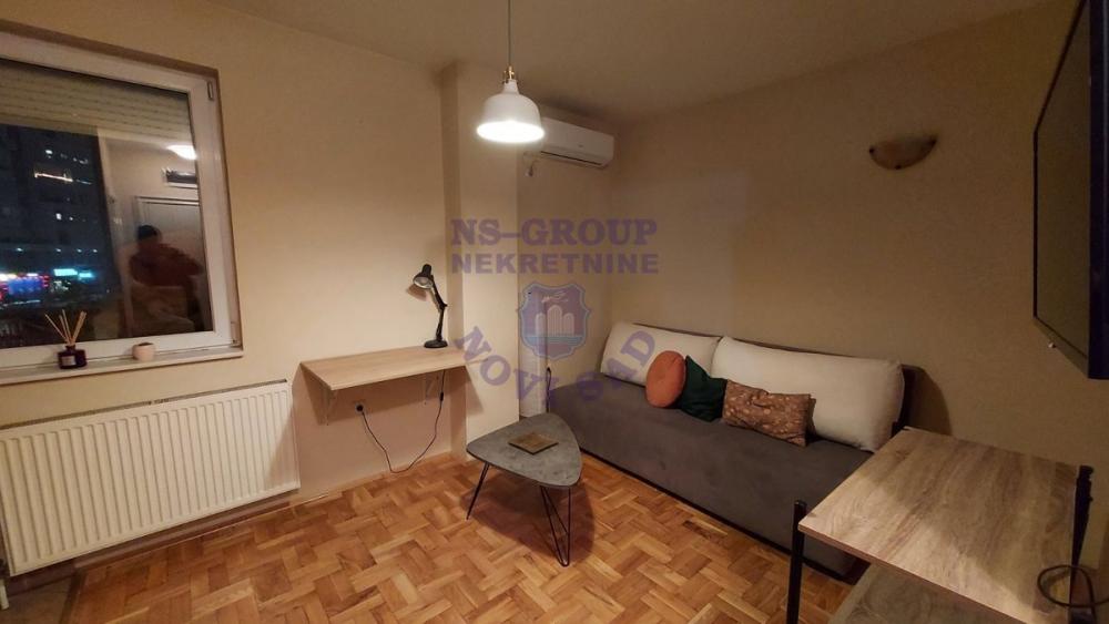 Slika 1 - Fenomenalna garsonjera, prodaje se kompletno nameštena! Bulevar Evrope, 26m2