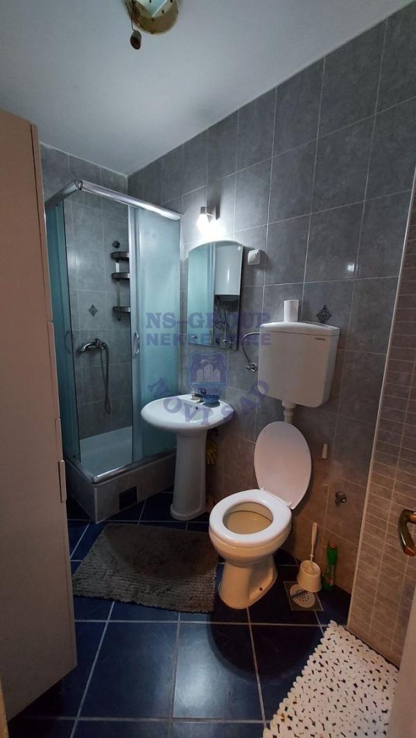 Glavna slika -Fenomenalna garsonjera, prodaje se kompletno nameštena! Bulevar Evrope, 26m2