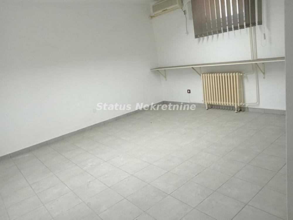 Slika 9 - Maksima Gorkog-Poslovni prostor-147 m2-065/3858-888