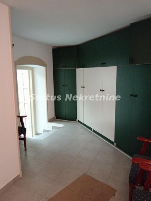 Slika 10 - Maksima Gorkog-Poslovni prostor-147 m2-065/3858-888