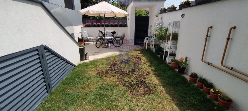 Slika 8 - Urbana vila, pripadajući deo dvorišta!