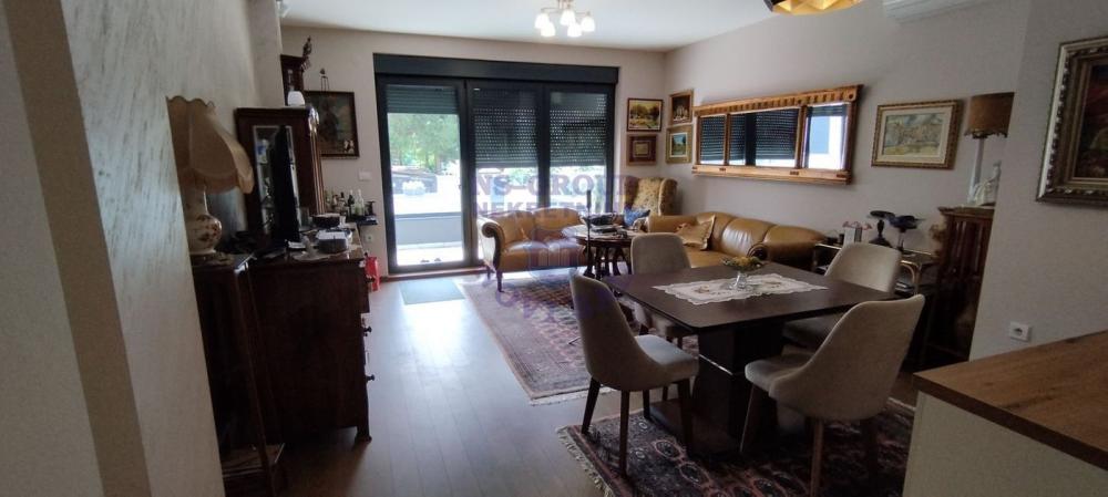 Slika 1 - Urbana vila, pripadajući deo dvorišta!