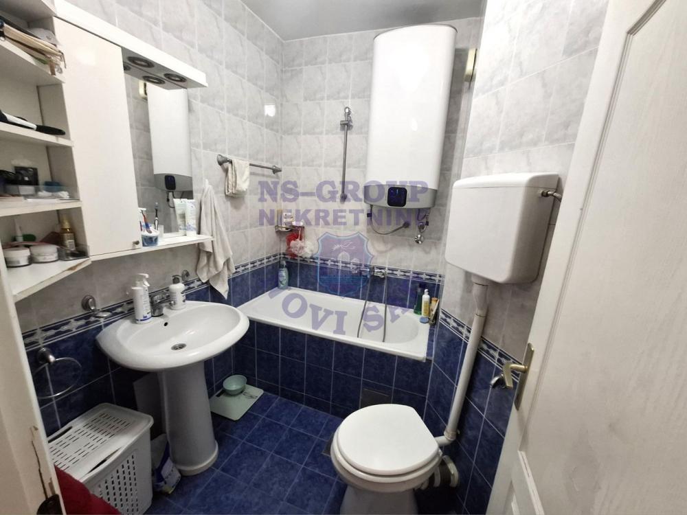 Slika 10 - Trosoban komforan stan- Grbavica!