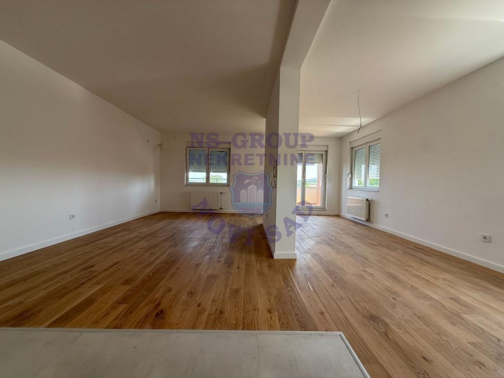 Slika 1 - Jedna od najboljih zgrada u ovom kraju! Četvorosoban, odličan stan! š. 529534