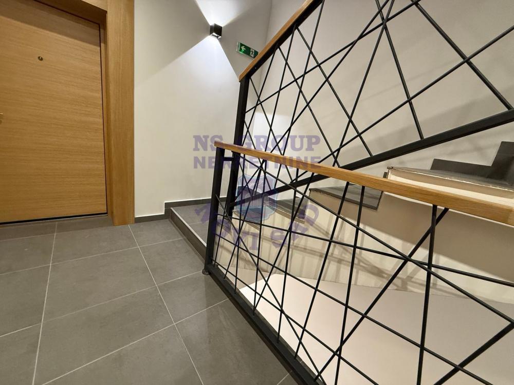 Slika 8 - Kvalitetna zgrada! Uknjižen, troiposoban stan sa PDV-om! š. 529531