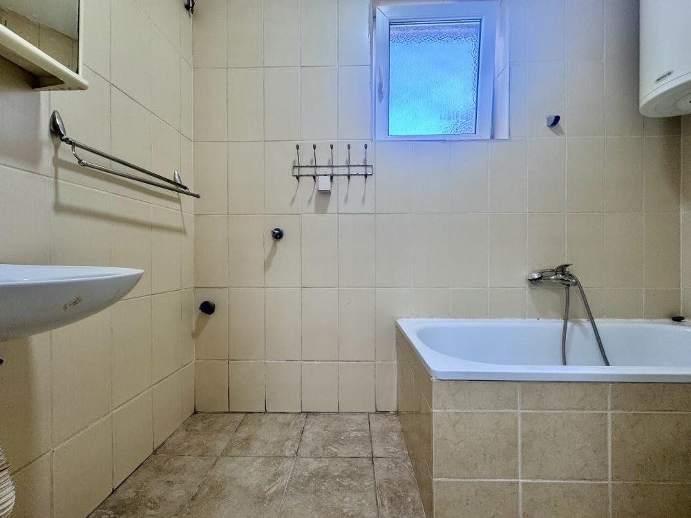 Slika 6 - Odlična garsonjera - Petrovaradin