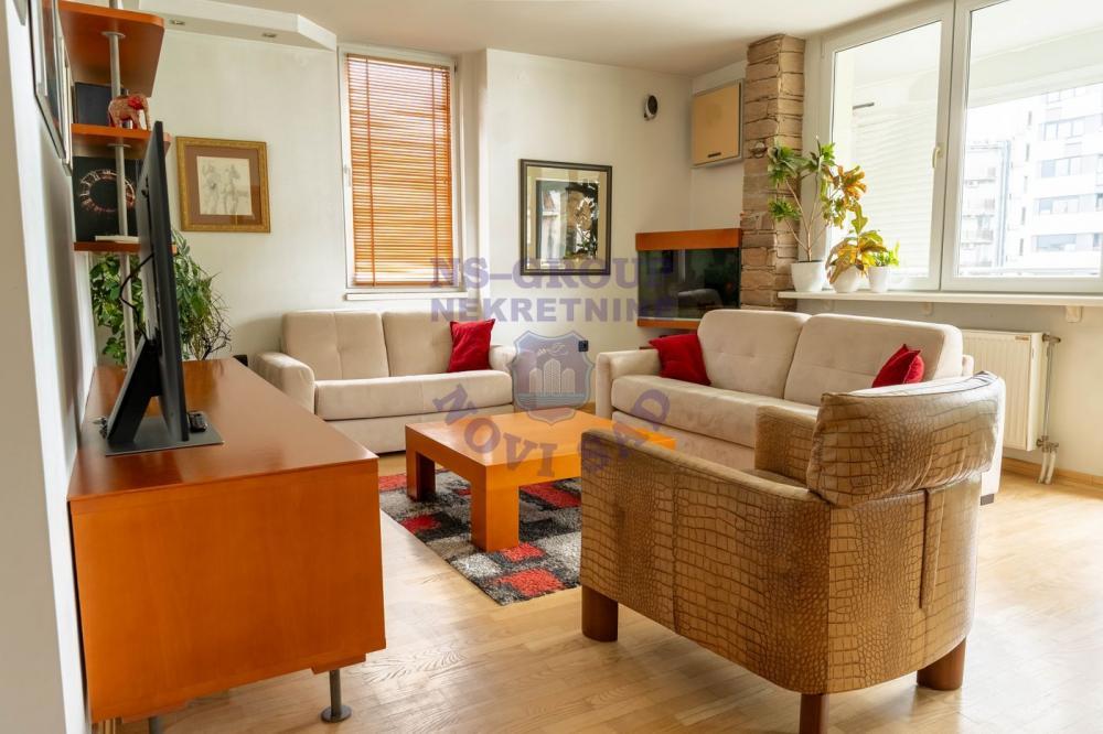 Glavna slika -Predivan duplex na Grbavic