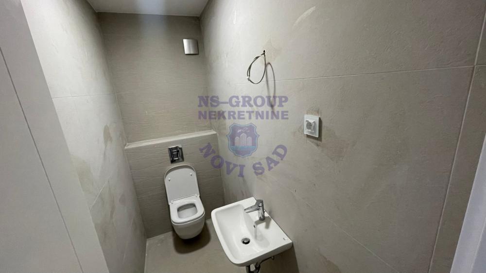 Slika 10 - Četvorosoban, 91m2, Telep Novi Sad, sa terasom, sa parkingom