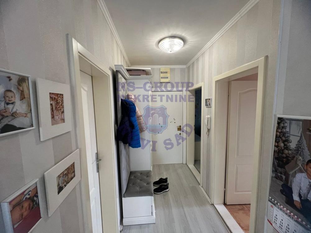 Slika 4 - Trosoban stan na Socijalnom ! 