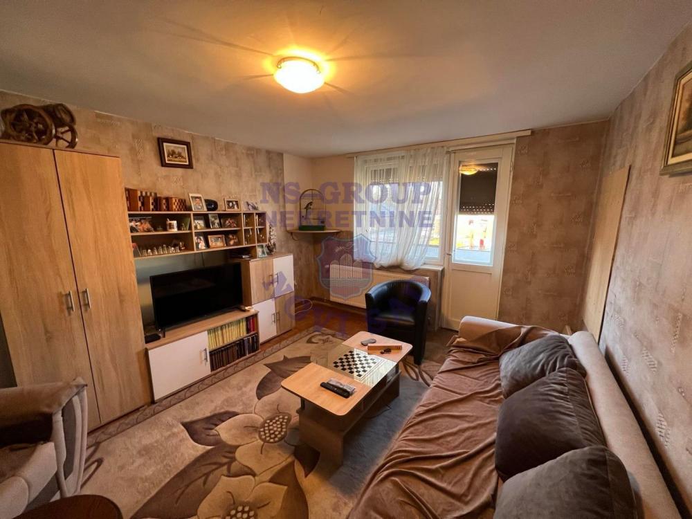 Slika 0 - Super stan u Petrovaradinu