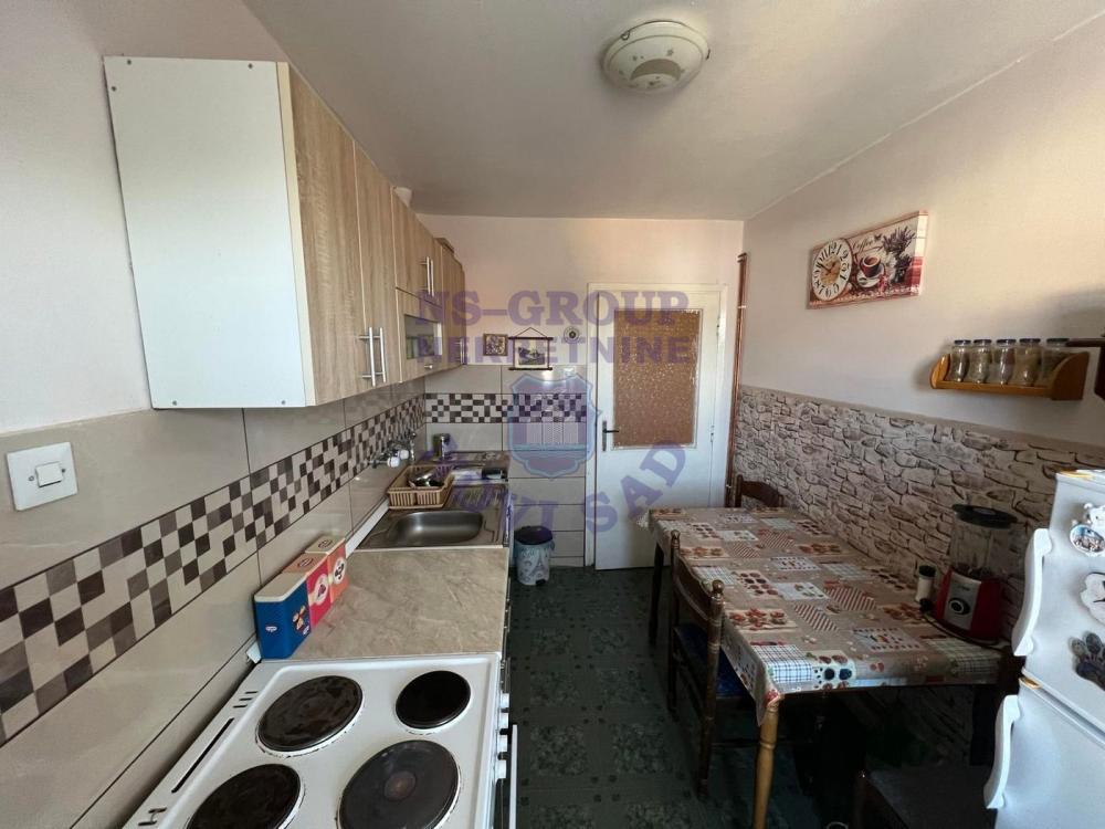 Glavna slika -Super stan u Petrovaradinu