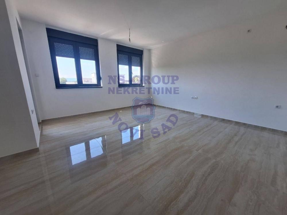 Slika 2 - Trosoban stan u Veterniku 71m2 