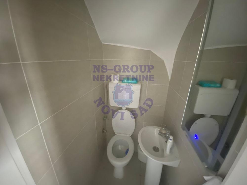 Slika 8 - Četvorosoban, 168m2, Bulevar patrijarha Pavla (Somborski bulevar) Novi Sad