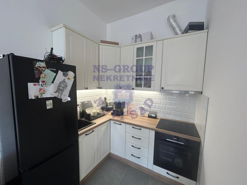 Slika 1 - Dvoiposoban, 56m2, Telep Novi Sad