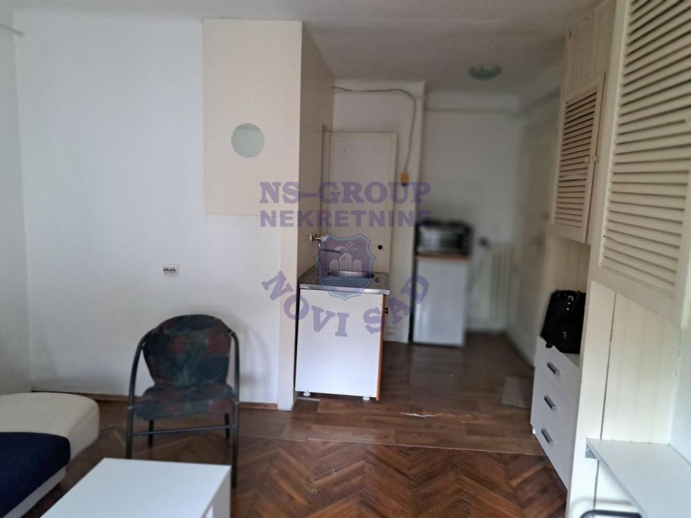 Slika 3 - Prodaja stana, 21m2, Novi Sad centar Novi Sad