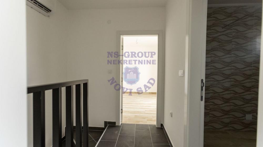 Slika 3 - Divan trosoban stan na Telepu