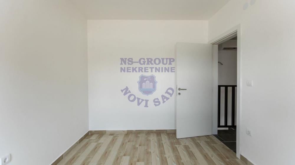 Slika 7 - Divan trosoban stan na Telepu