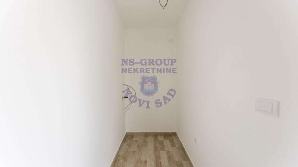 Slika 8 - Divan trosoban stan na Telepu