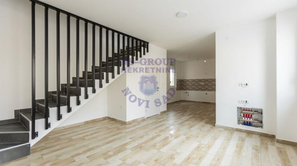 Slika 2 - Divan trosoban stan na Telepu