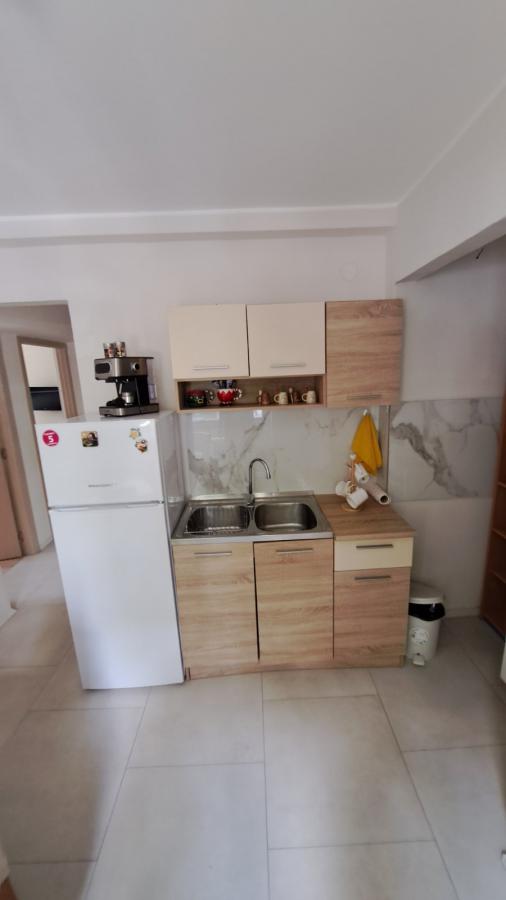 Slika 3 - Renoviran dvosoban stan na Detelinari