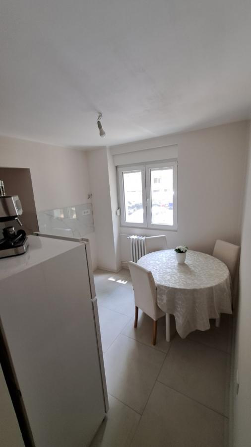 Slika 7 - Renoviran dvosoban stan na Detelinari