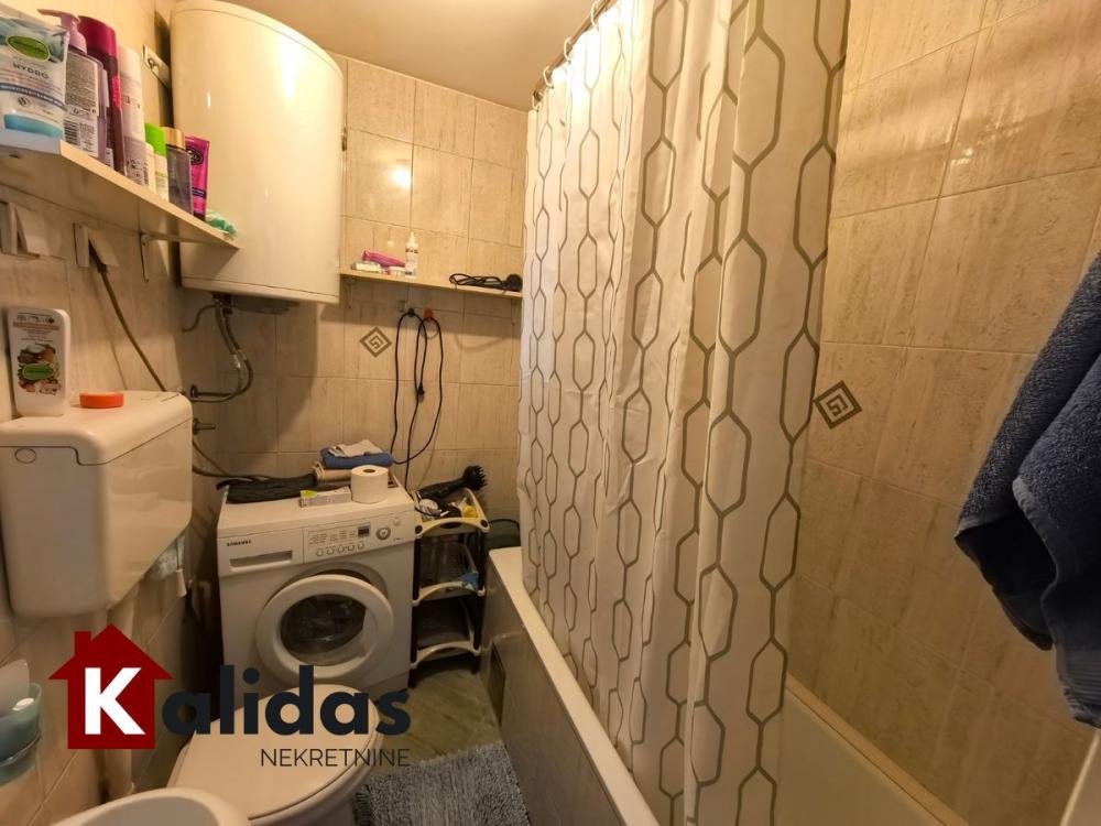 Slika 5 - Stan,NOVI SAD,BULEVAR EVROPE,kv: 27, € 86500, ID: 1007875