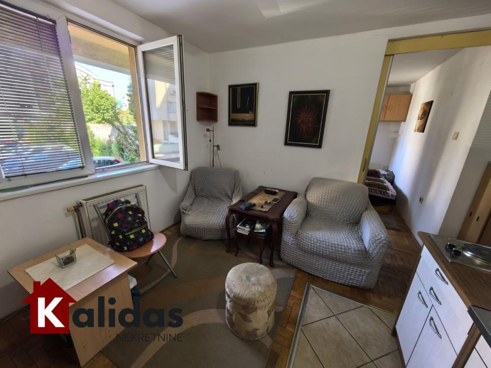 Slika 2 - Stan,NOVI SAD,BULEVAR EVROPE,kv: 27, € 86500, ID: 1007875