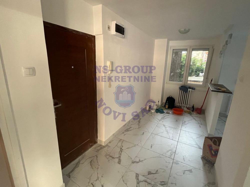 Slika 4 - Odličan stan na Limanu 3! 47m2