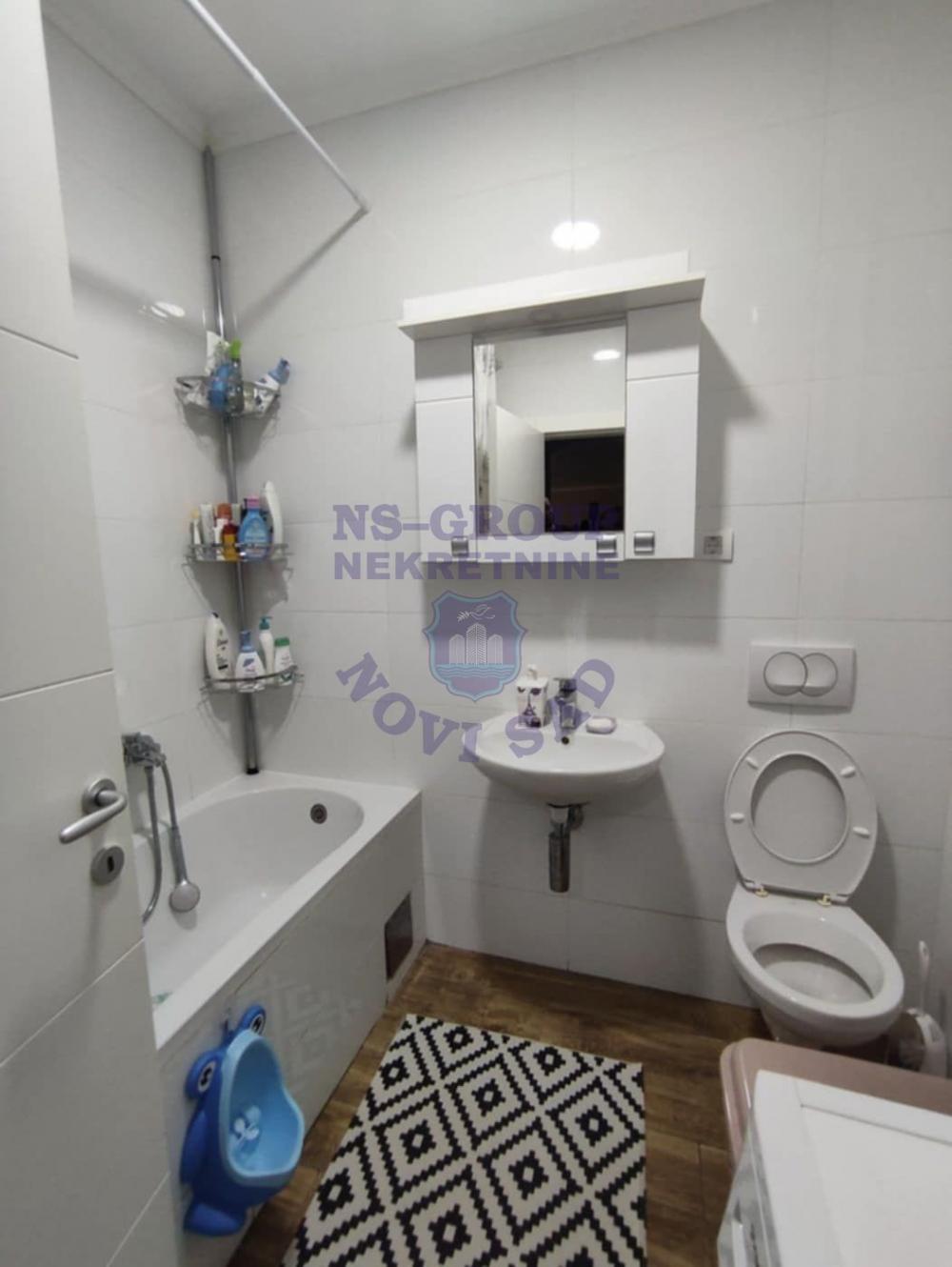 Slika 6 - Odličan porodičan stan na Petrovaradinu! 53m2