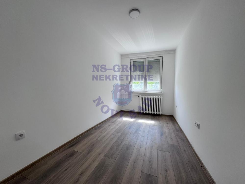 Glavna slika -Odličan stan na Satelitu! 34m2