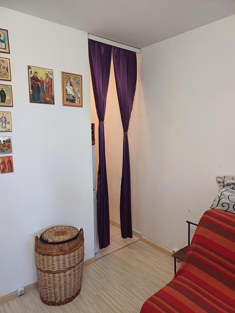 Slika 3 - Garsonjera 29m2 - Detelinara