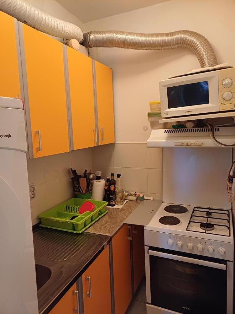 Slika 4 - Garsonjera 29m2 - Detelinara