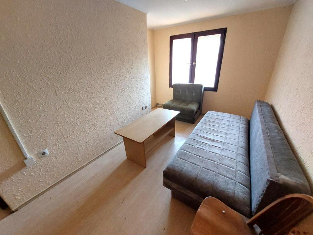 Slika 3 - Stan,NOVI SAD,PODBARA,kv: 37, € 70000, ID: 1019192