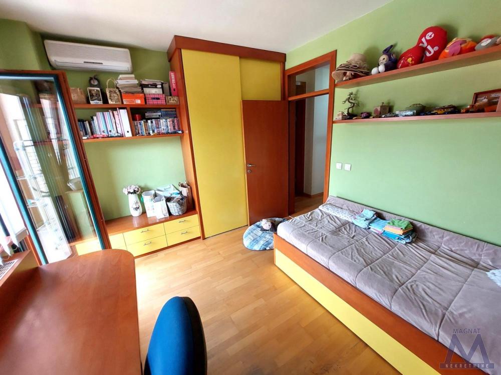 Slika 10 - Stan,NOVI SAD,CENTAR,kv: 163, € 545900, ID: 1018958